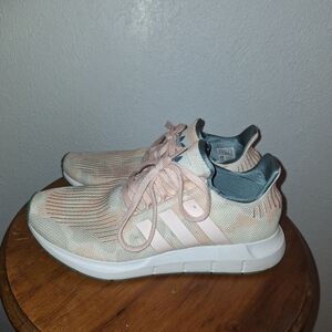 🌟 Adidas Camo shoes Sneakers Size 9.5